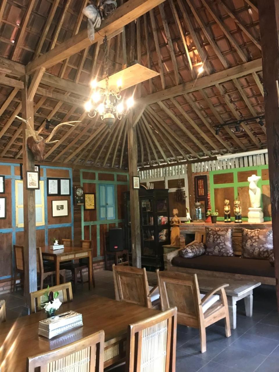 Pondok Kawinaya 싱가라자 외부 사진